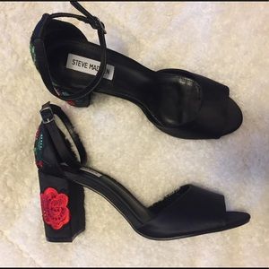 Steve Madden Black Floral Embroidered Heels